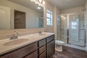What Is the Current Trend for Bathroom Floors